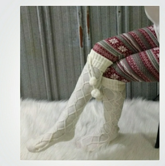 Knee High Cable Knit Boot Socks - Picture 3 of 4